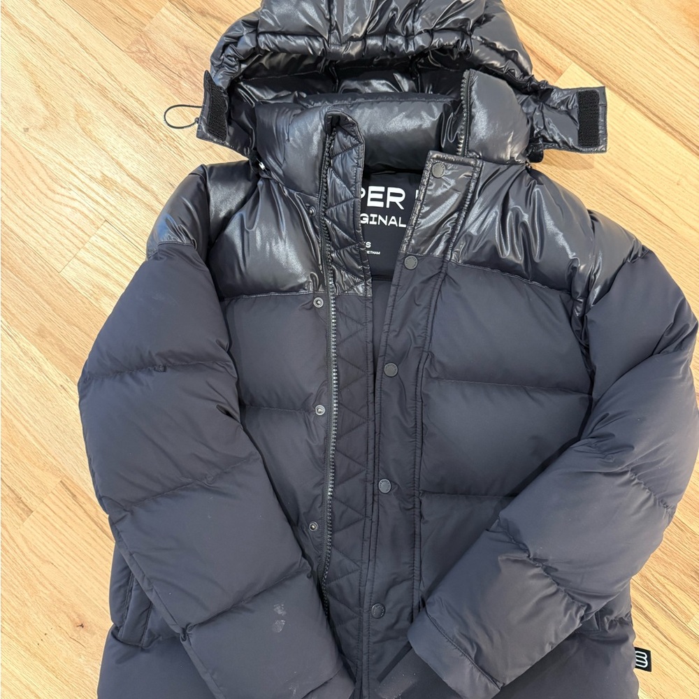 Aritzia Black Puffer Jacket